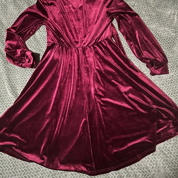 Crushed velvet Christmas red dress - Picture 7 of 9